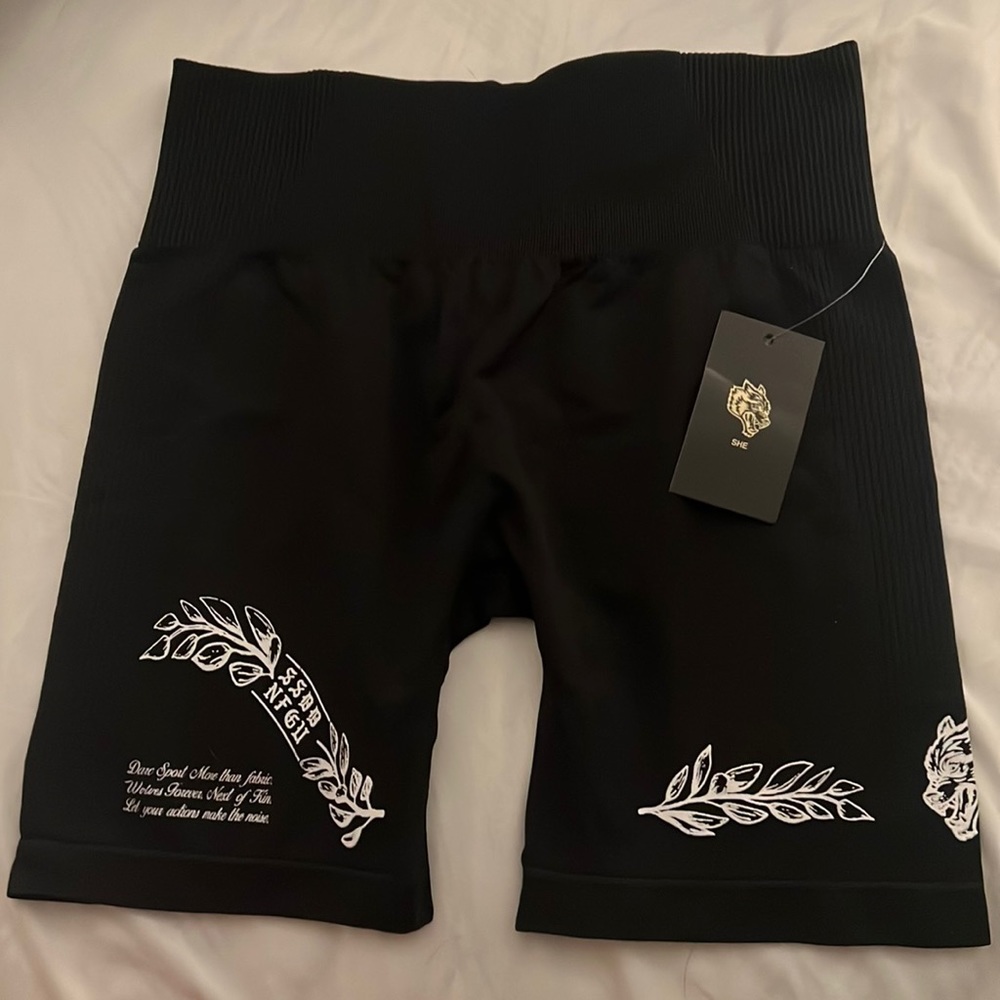 Darc sport biker shorts nwt